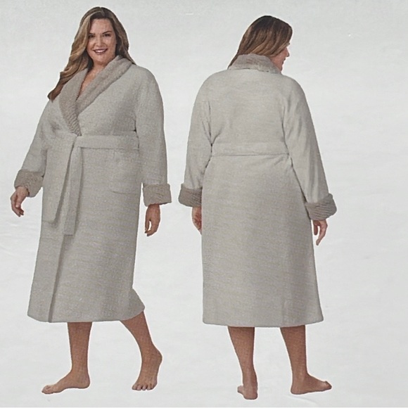 Carole Hochman - Ladies’ Plush Wrap Robe - Picture 1 of 4